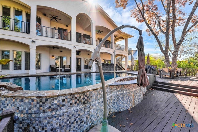 514 Woodlake Drive, in the city of McQueeney Real Estate in Texas by Woodlake,