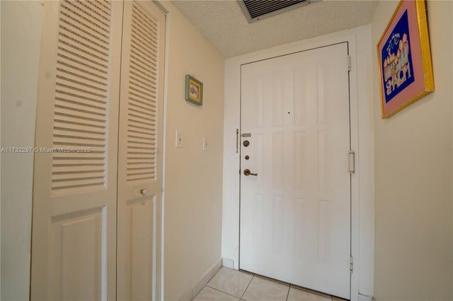 3 of 99 - 600 Parkview Dr 601, Hallandale Beach, FL