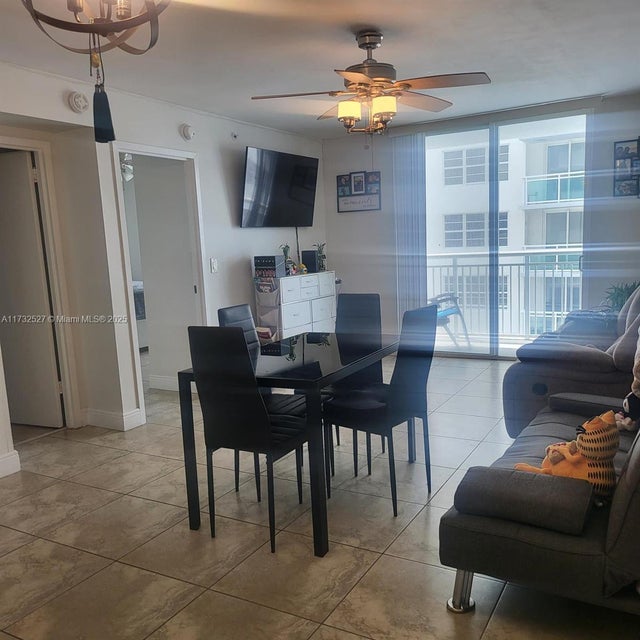 2 of 9 - 6969 Collins Ave 506, Miami Beach, FL