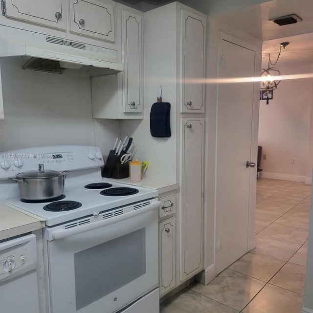 5 of 9 - 6969 Collins Ave 506, Miami Beach, FL