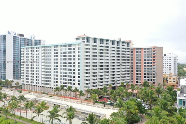3 of 22 - 2899 Collins Ave 548, Miami Beach, FL
