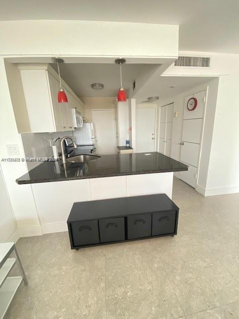 5 of 22 - 2899 Collins Ave 548, Miami Beach, FL