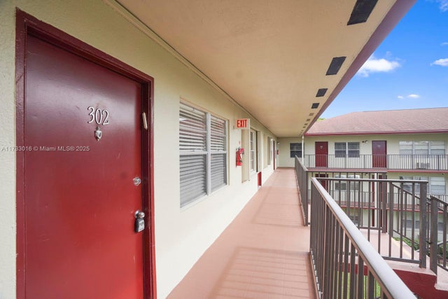 3 of 56 - 151 Sw 135th Ter 302t, Pembroke Pines, FL