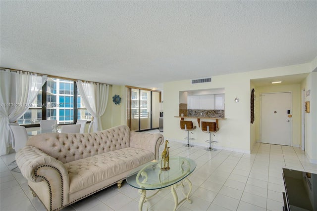 5 of 27 - 3505 S Ocean Dr 905, Hollywood, FL