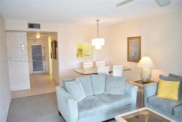 4 of 36 - 9360 Sunrise Lakes Blvd 112, Sunrise, FL