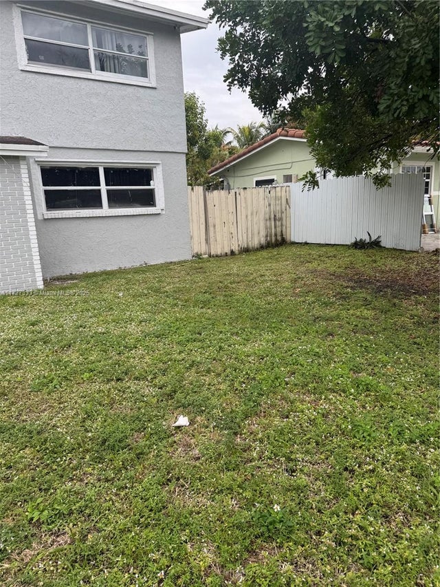 3 of 3 - 2410 Ne 2nd Ter, Pompano Beach, FL