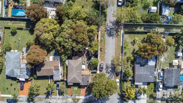 2 of 28 - 380 Nw 133rd St, North Miami, FL