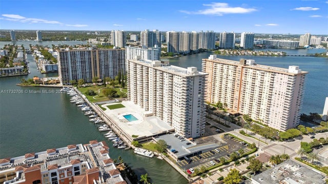 4 of 22 - 250 174th St 1410, Sunny Isles Beach, FL