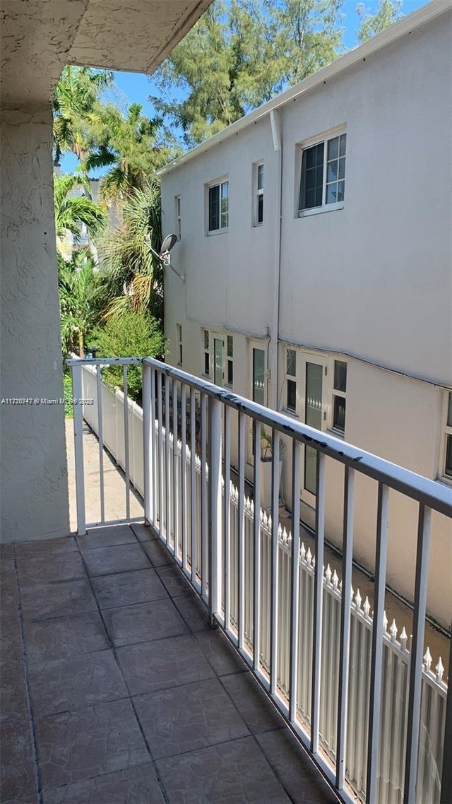 5 of 11 - 1615 Meridian Ave 202, Miami Beach, FL