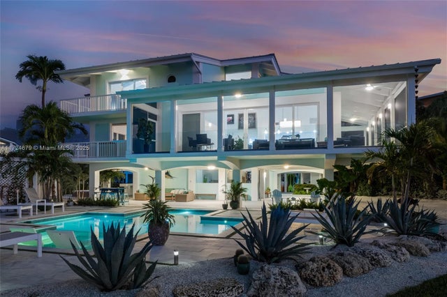 2 of 75 - 186 Bayview Dr, Islamorada, FL