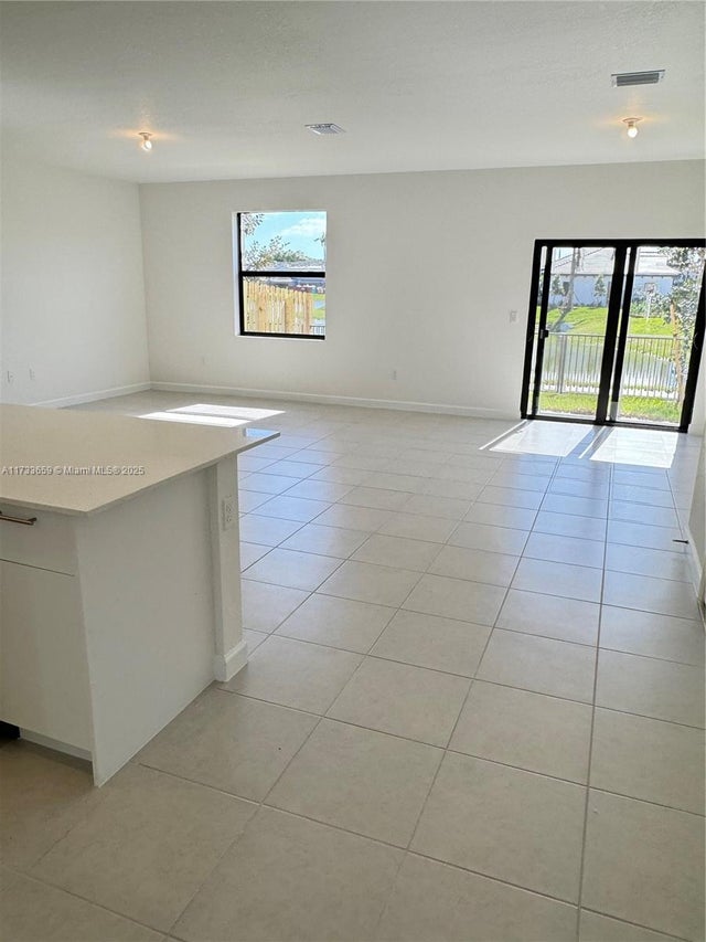 2 of 6 - 3040 Green Palm Ct 5838, Dania Beach, FL