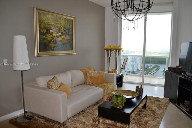 2 of 25 - 15901 Collins Ave 2705, Sunny Isles Beach, FL