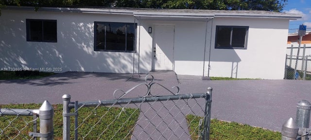 1 of 3 - 20600 Nw 34th Ave, Miami Gardens, FL