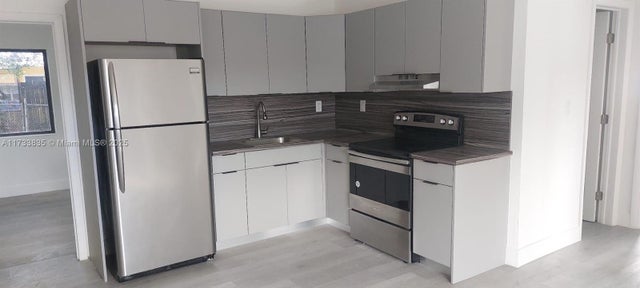 2 of 3 - 20600 Nw 34th Ave, Miami Gardens, FL