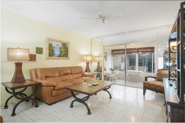 4 of 30 - 5171 W Oakland Park Blvd 311, Lauderdale Lakes, FL