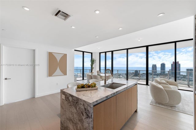 1 of 36 - 500 Alton Rd 3201, Miami, FL