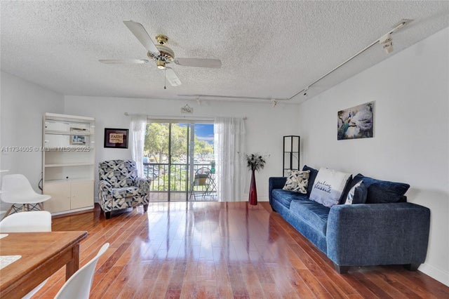 4 of 22 - 8260 Sw 24th St 6210, North Lauderdale, FL