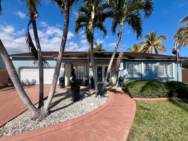 1 of 49 - 15201 Sw 177th Ter, Miami, FL