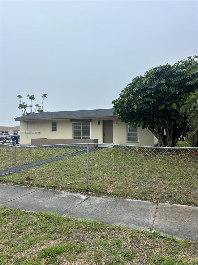 1 of 14 - 3270 Nw 196th Ln, Miami Gardens, FL