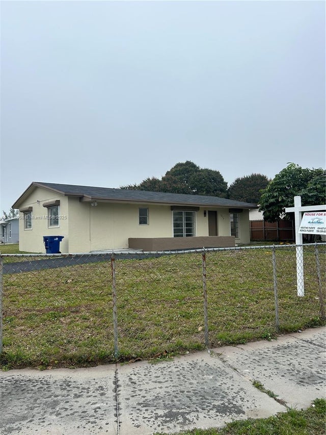 4 of 14 - 3270 Nw 196th Ln, Miami Gardens, FL