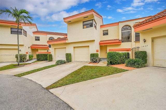 2 of 38 - 3435 Laurel Oaks Ln 603, Hollywood, FL