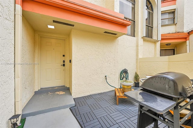 3 of 38 - 3435 Laurel Oaks Ln 603, Hollywood, FL