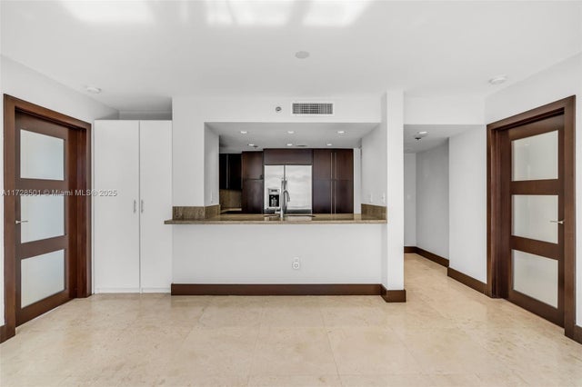 3 of 23 - 540 Brickell Key Dr 1021, Miami, FL