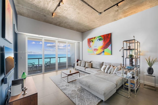 1 of 21 - 5601 Collins Ave Ph-5, Miami Beach, FL