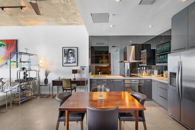 4 of 21 - 5601 Collins Ave Ph-5, Miami Beach, FL