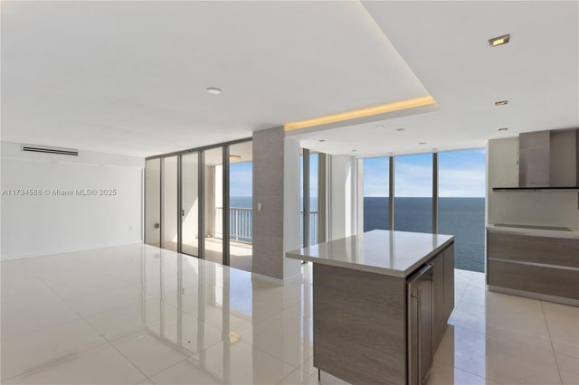 2 of 12 - 881 Ocean Dr 18f, Key Biscayne, FL