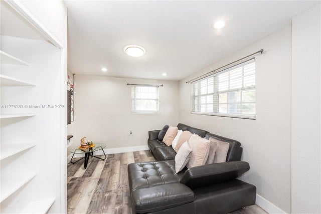 4 of 23 - 1890 Nw 127th St, Miami, FL