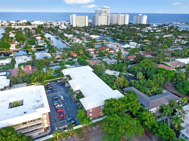 1 of 37 - 2424 Se 17th Cswy 207b, Fort Lauderdale, FL