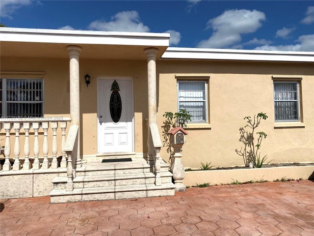 1 of 12 - 71 W 42nd St, Hialeah, FL