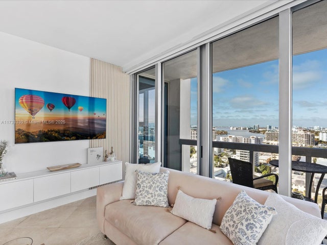3 of 25 - 6899 Collins Ave 1704, Miami Beach, FL