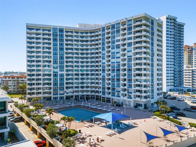 2 of 41 - 3180 S Ocean Dr 411, Hallandale Beach, FL