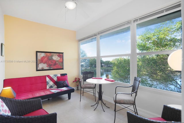 5 of 30 - 5003 Nw 35th St 608, Lauderdale Lakes, FL