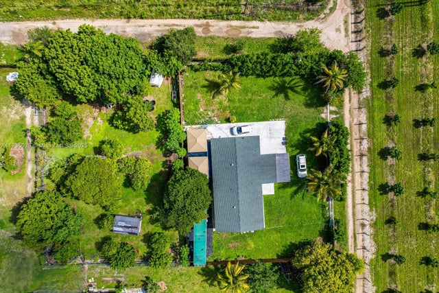 3 of 33 - 18650 Sw 204th Ave, Miami, FL