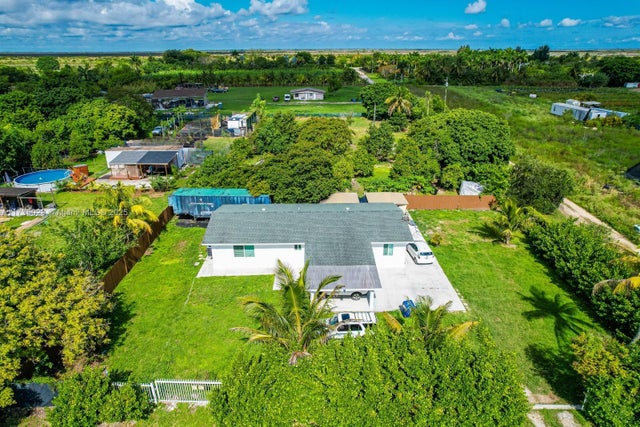 4 of 33 - 18650 Sw 204th Ave, Miami, FL