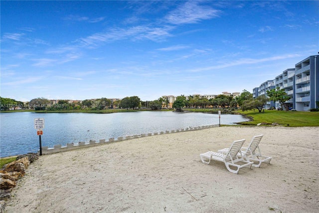 4 of 49 - 9365 Fontainebleau Blvd E207, Miami, FL