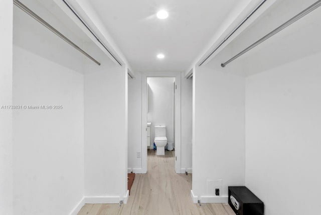 4 of 17 - 405 N Hibiscus Dr 202, Miami Beach, FL