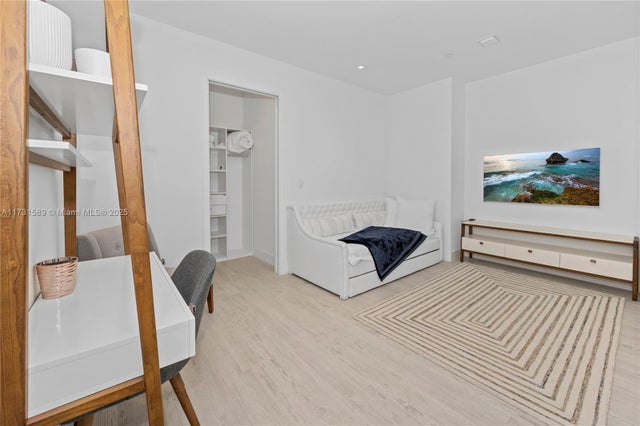 4 of 31 - 17475 Collins Ave 1201, Sunny Isles Beach, FL
