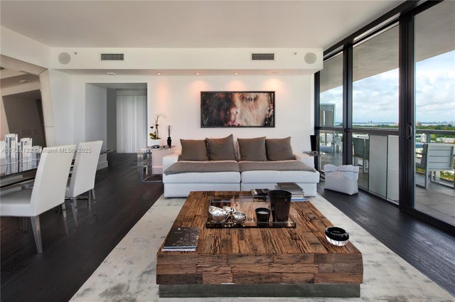 4 of 27 - 101 20th St 1907, Miami Beach, FL