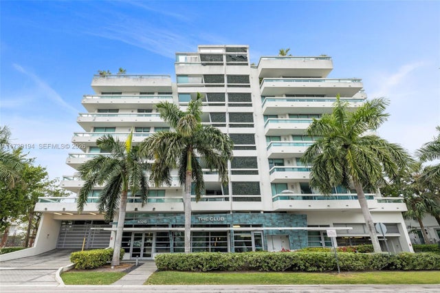1025 92nd St 402, Bay Harbor Islands