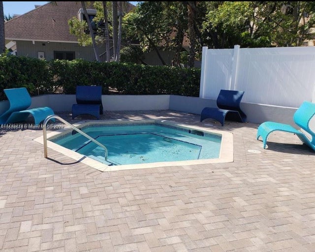 3 of 10 - 1470 Ne 123rd St A915, North Miami, FL