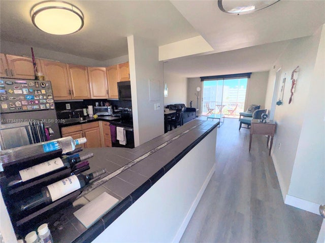 3 of 25 - 2930 Point East Dr E510, Aventura, FL