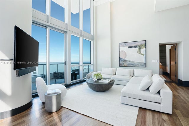 3 of 42 - 101 20th Street Th-d, Miami Beach, FL