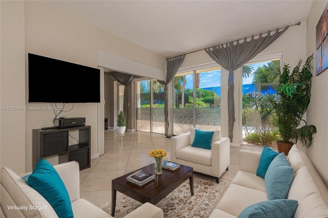 1 of 30 - 11111 Biscayne Blvd 1g/116, Miami, FL