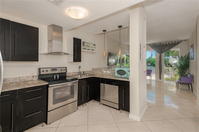 2 of 30 - 11111 Biscayne Blvd 1g/116, Miami, FL