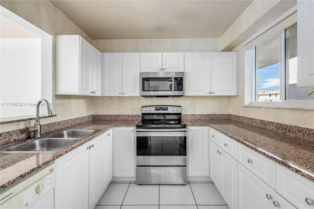 2 of 38 - 7800 Collins Ave 302, Miami Beach, FL