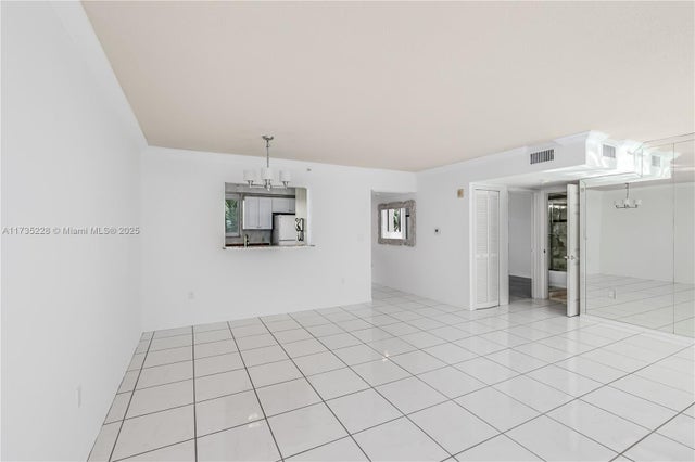 5 of 38 - 7800 Collins Ave 302, Miami Beach, FL